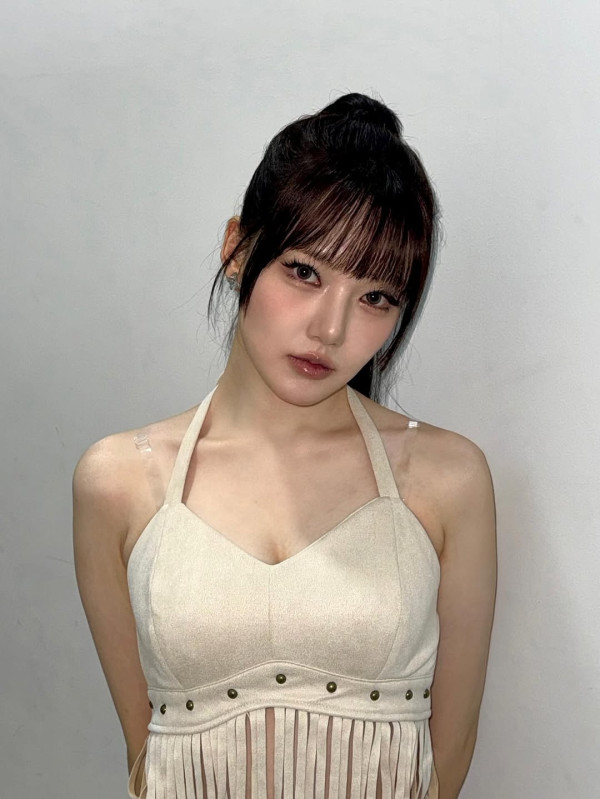 홀터넥 란제리룩 예린