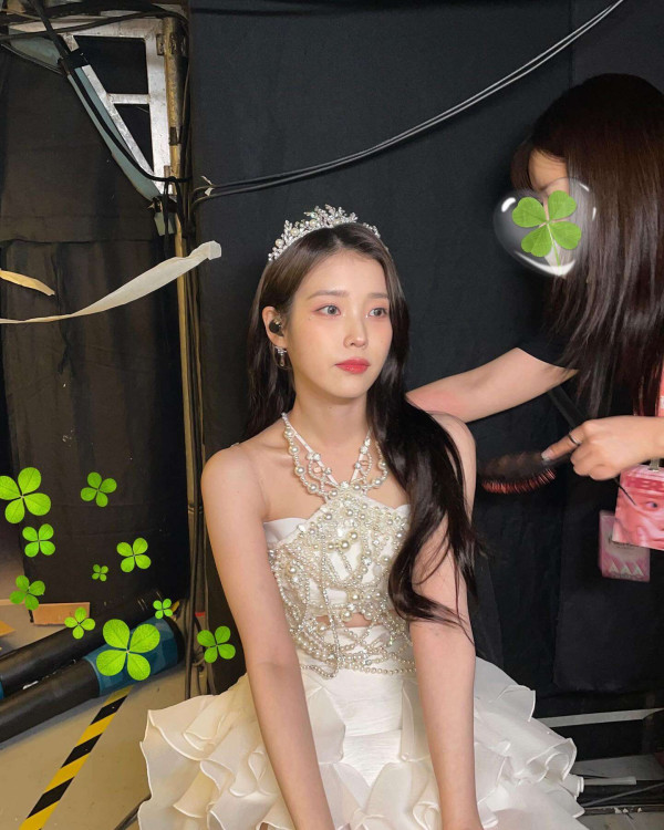 공주의상 아이유