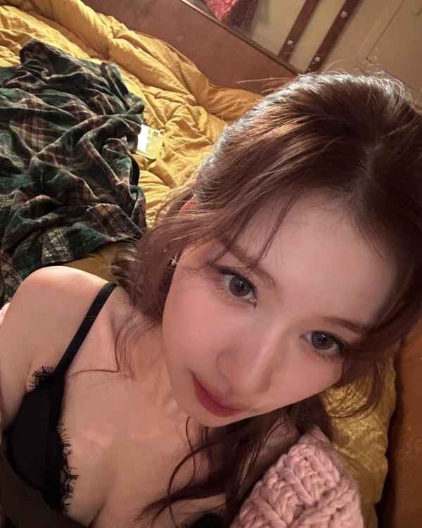 레이스 란제리 슬립 트와이스 사나