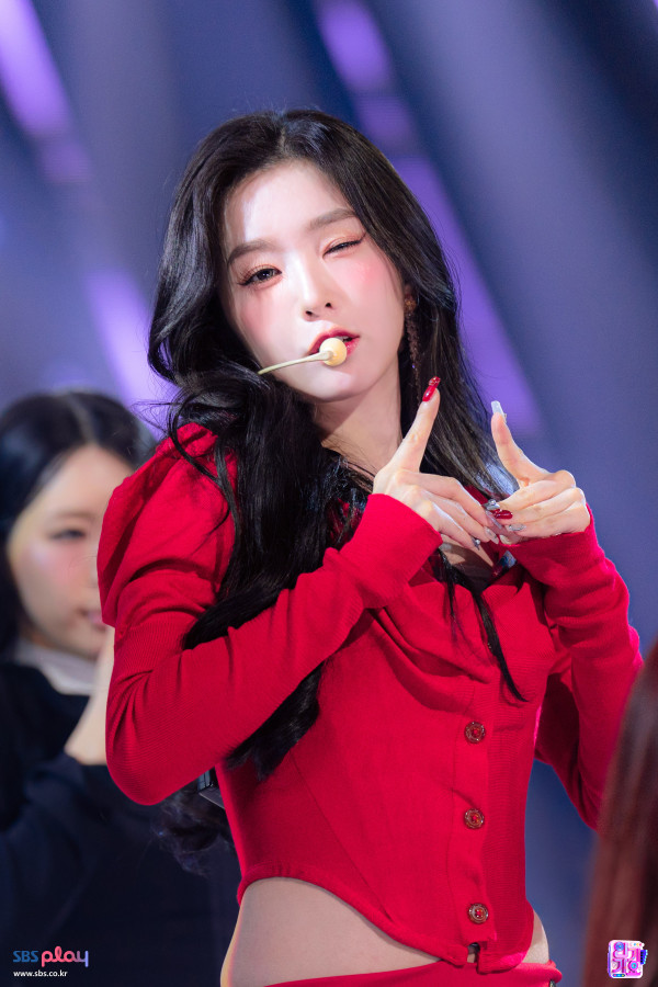 올레드 의상 레드벨벳 아이린