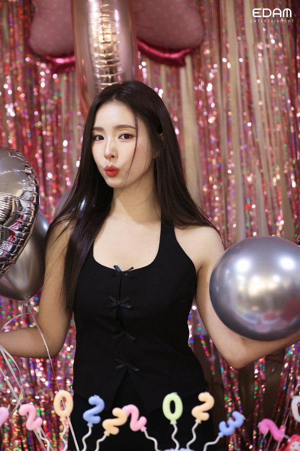 바닐라코 비하인드 배우 신세경