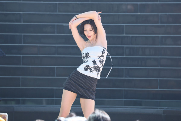 짧은 초미니 엔믹스 배이