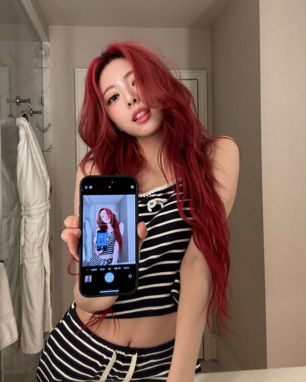 끈나시 캐미솔  ITZY 유나