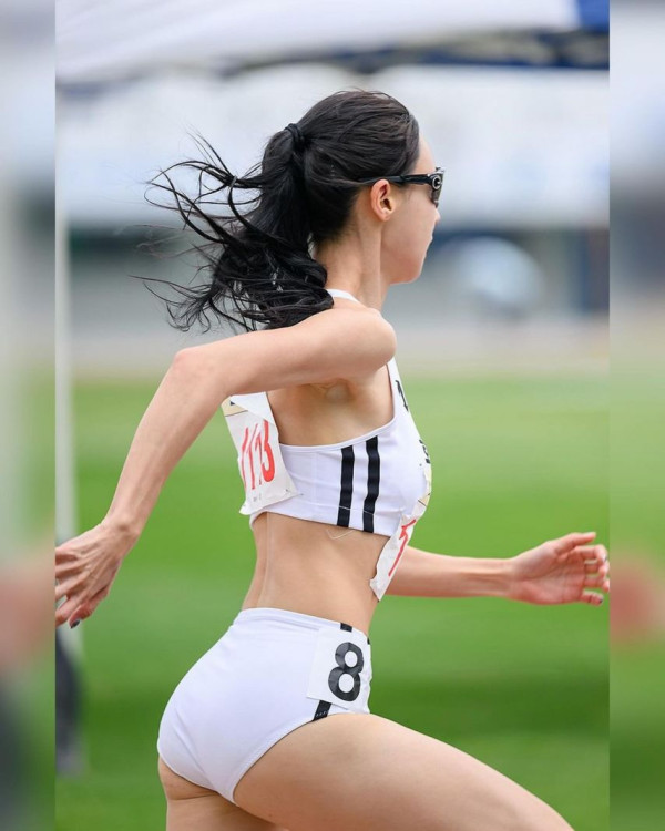 질주하는 김민지