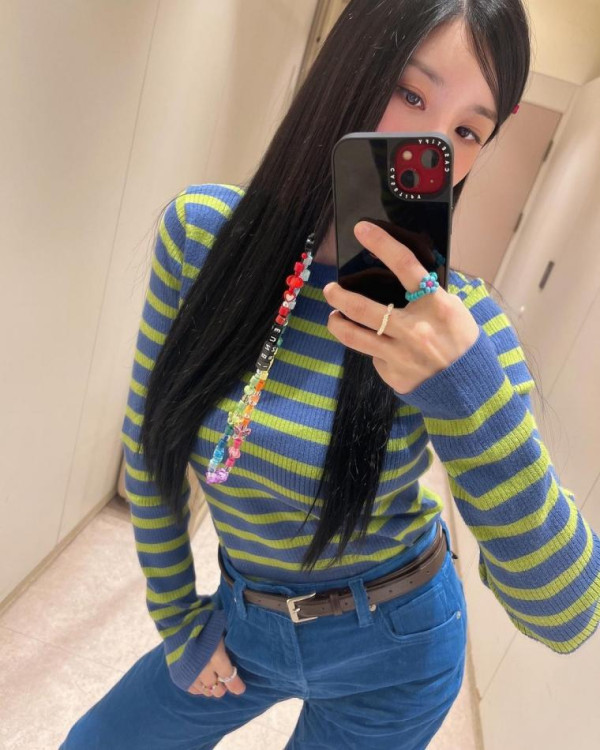 권은비 셀카