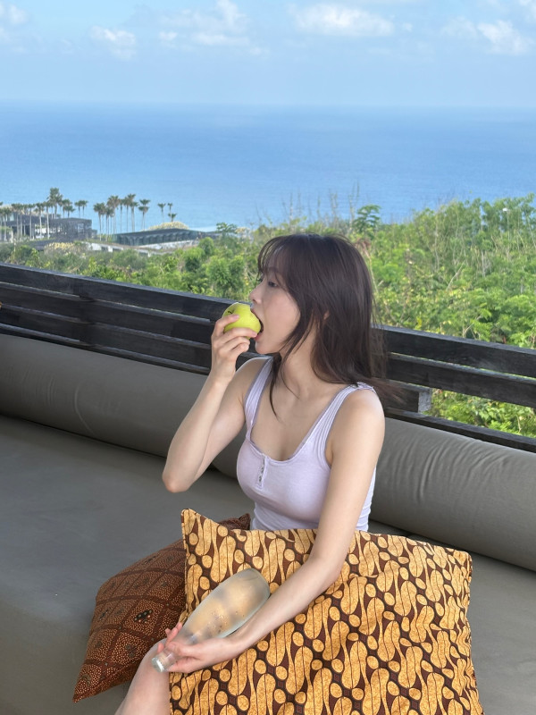 해외여행 간 츄