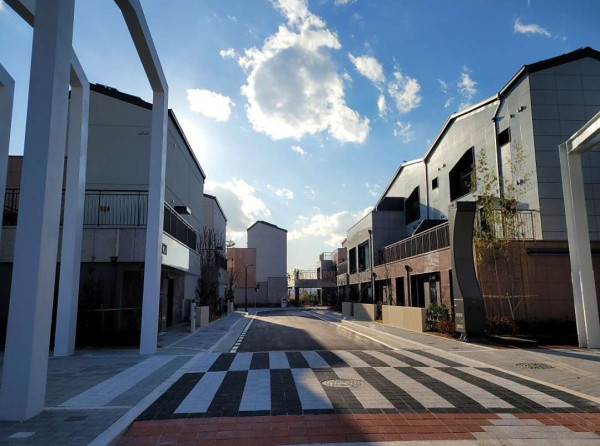 관리비만 내고 무료로 5년간 살게 해준다는 주택