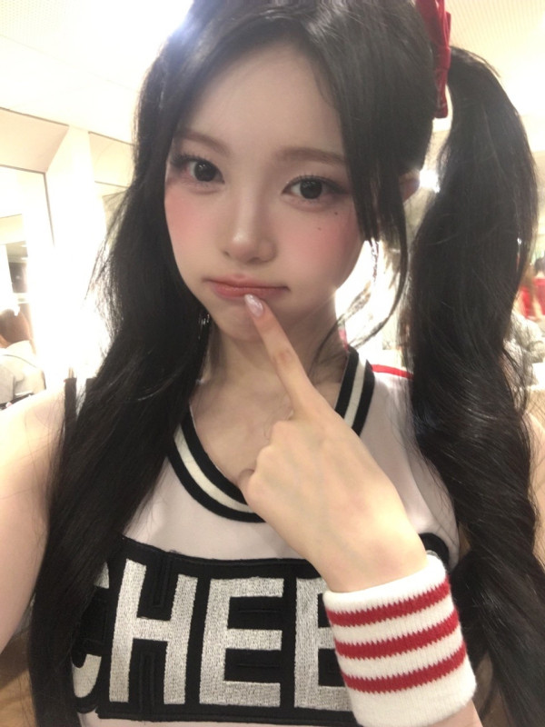 치어리더복 하츠투하츠 이안