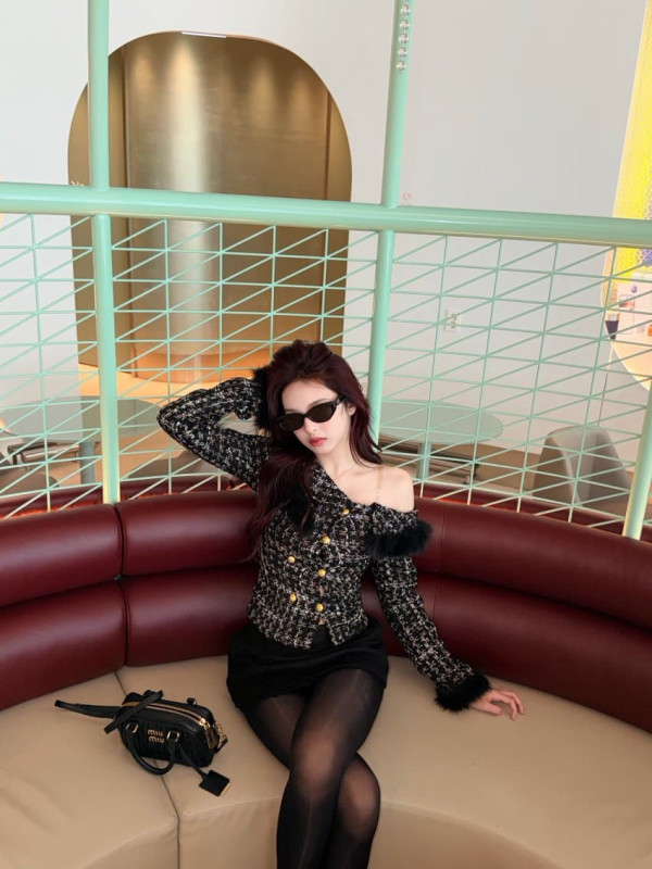 베이비몬스터 치키타 검스.jpg