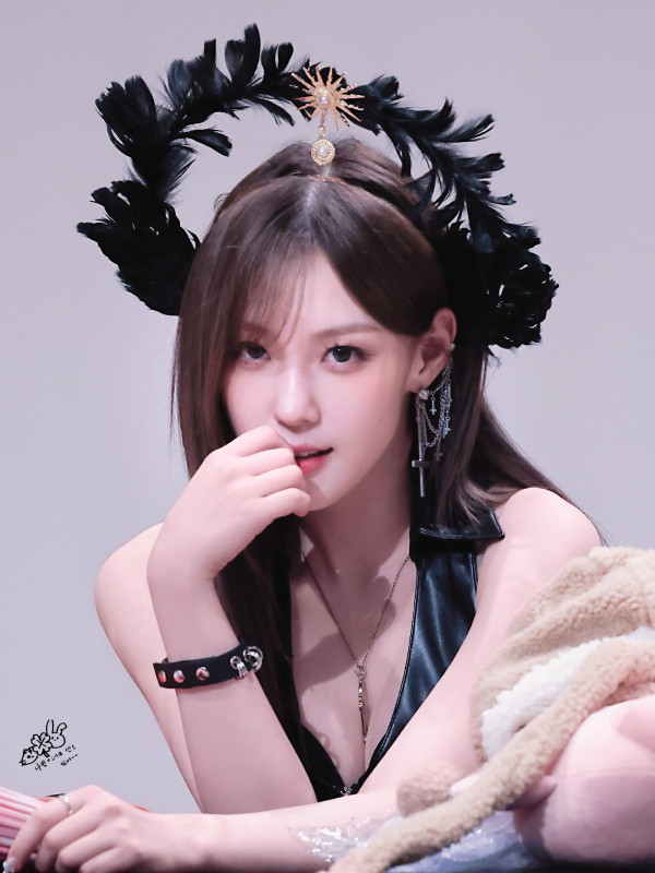 케플러 김채현 민소매