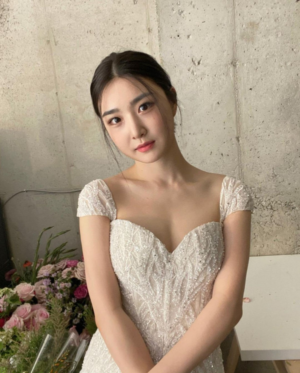 드레스 단발좌 유나