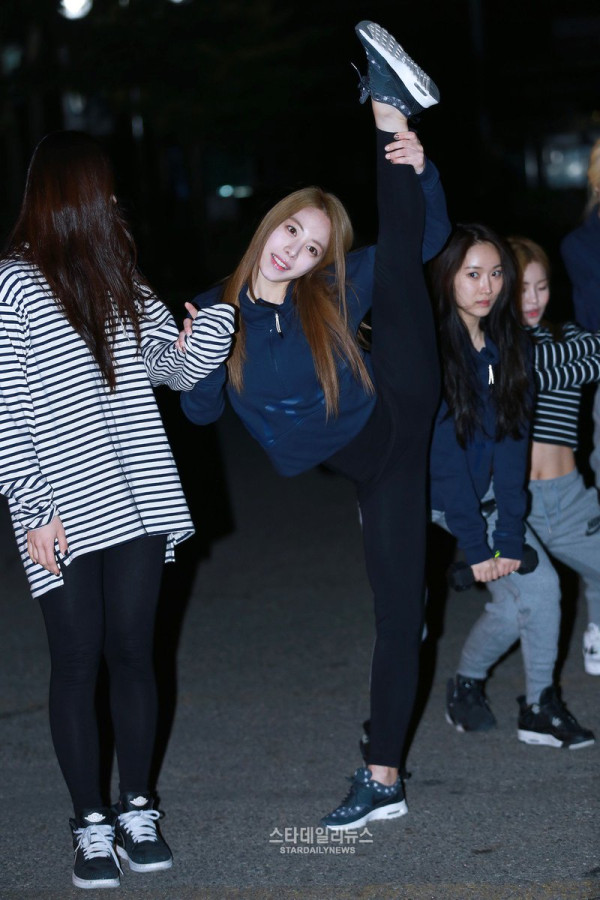 브레이브걸스 떠도는 레깅스 사진