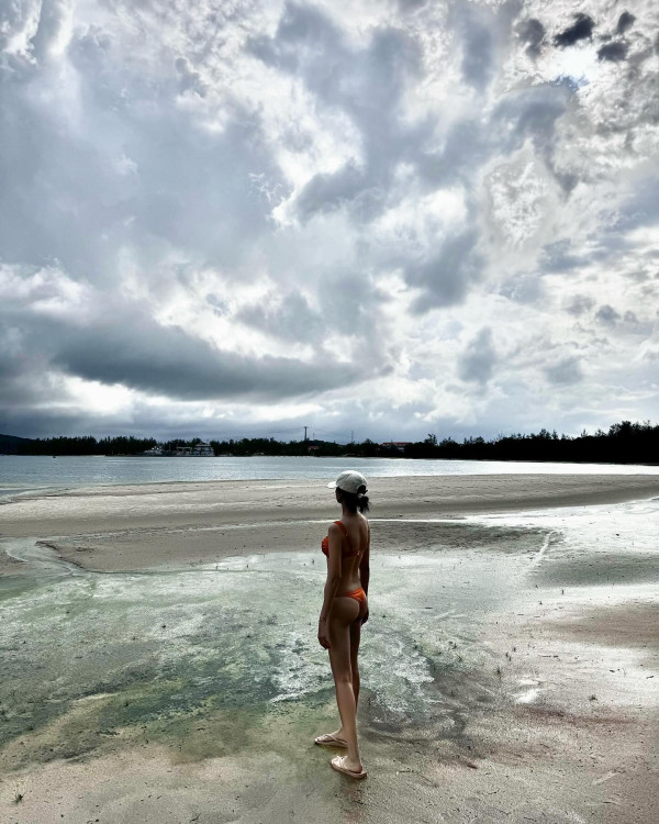 애프터스쿨 이주연 끈비키니 아찔한 몸매